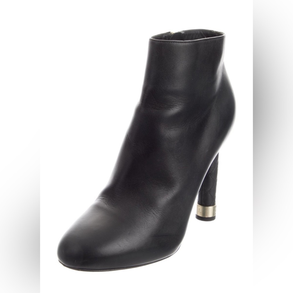 CHANEL Black Leather Heeled Boots